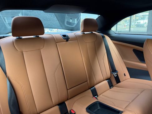 Used 2025 BMW 230i 230i w/ M Sport Package image 16