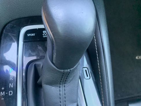 Used 2019 Toyota Corolla SE image 16