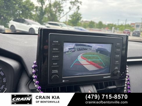 Used 2021 Toyota RAV4 XLE AWD/4WD image 20