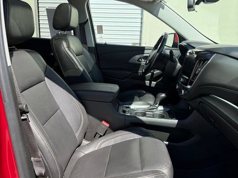Used 2019 Chevrolet Traverse RS w/ LPO, Floor Liner Package AWD/4WD image 19