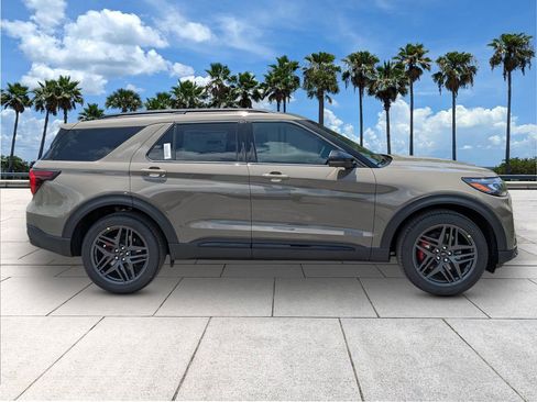 New 2026 Ford Explorer ST RWD image 8