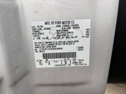 Used 2005 Ford F150 King Ranch image 7