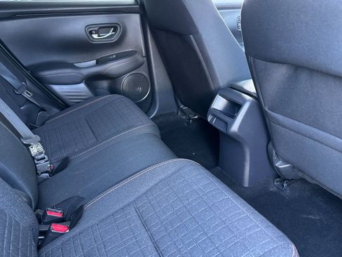 Used 2025 Honda HR-V Sport image 30