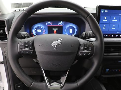 Used 2025 Ford Bronco Sport Badlands image 17