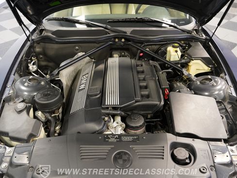 Used 2003 BMW Z4 3.0i image 3