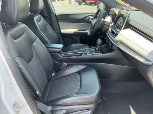 Used 2024 Jeep Compass Latitude AWD/4WD image 22