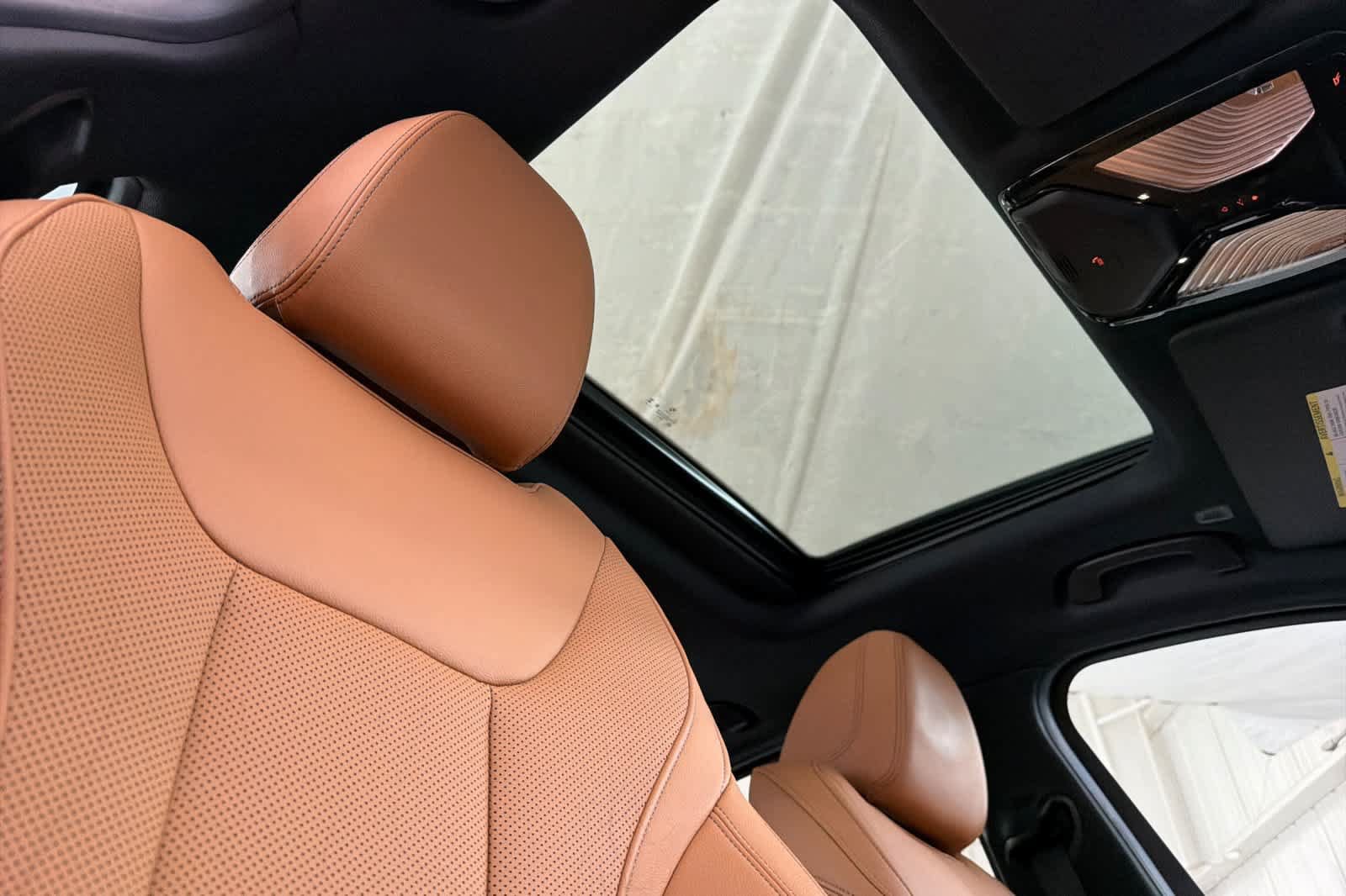 Used 2023 BMW 330i Sedan RWD image 16