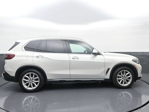Used 2022 BMW X5 xDrive40i w/ Premium Package AWD/4WD image 8