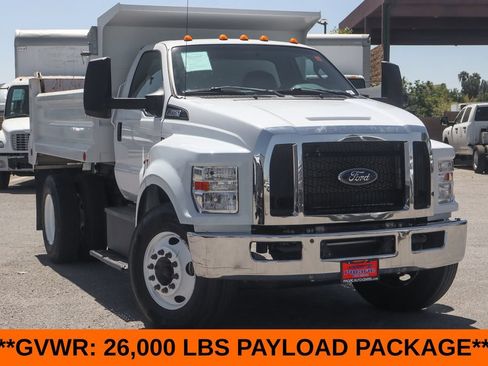 Used 2022 Ford F650 2WD Regular Cab Super Duty image 2
