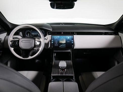Certified 2026 Land Rover Range Rover Velar Dynamic SE AWD/4WD image 4