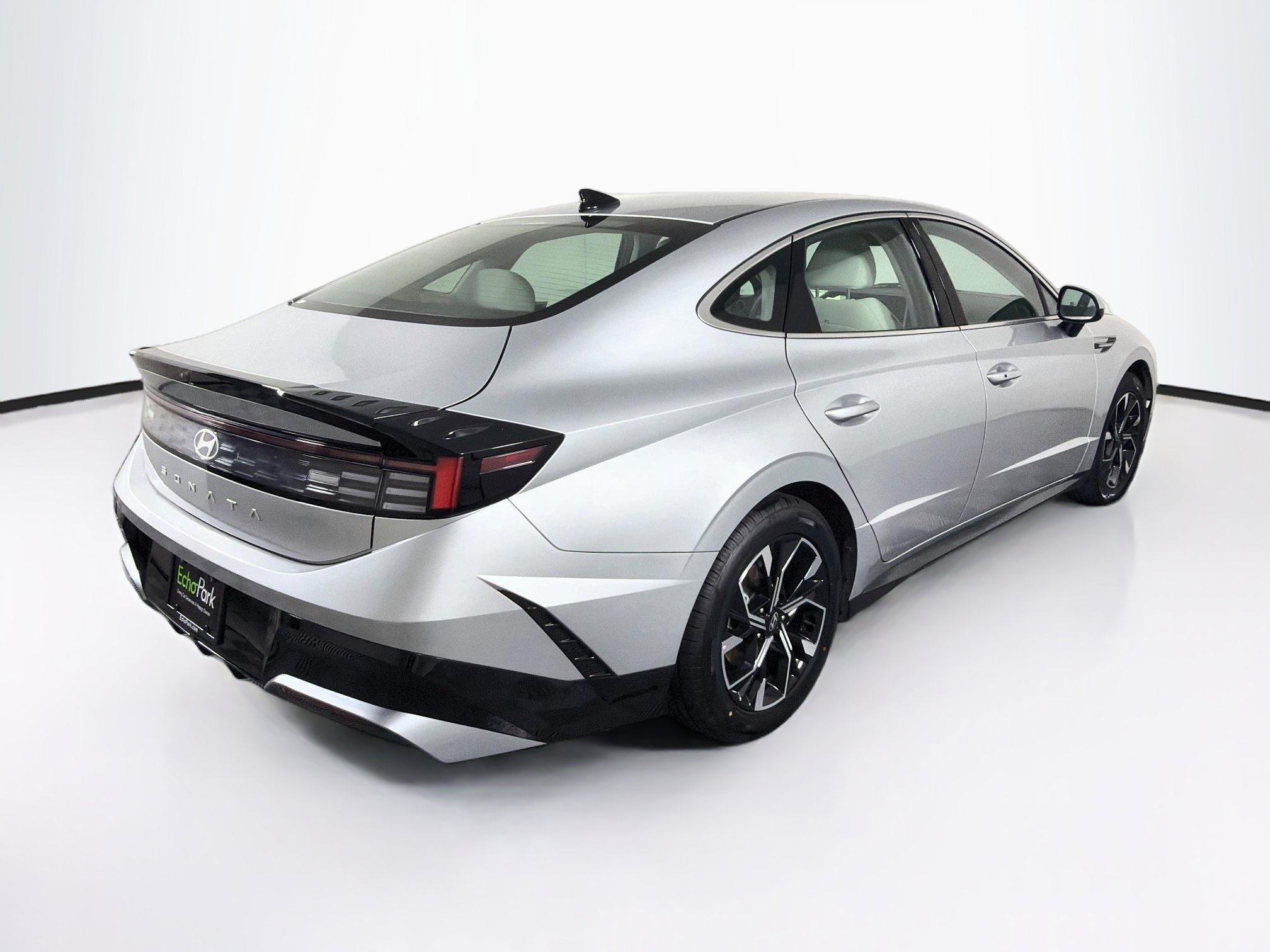 Used 2025 Hyundai Sonata SEL FWD image 9