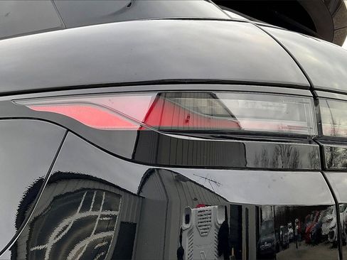 Used 2024 Land Rover Range Rover Evoque Dynamic SE image 23