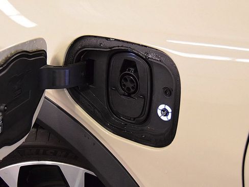 Used 2025 Ford Mustang Mach-E Select image 13