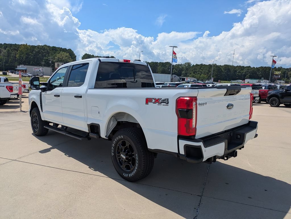 Used 2024 Ford F250 XL w/ STX Appearance Package AWD/4WD image 3