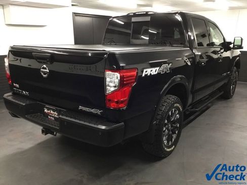 Used 2019 Nissan Titan PRO-4X w/ Pro-4x Convenience Package AWD/4WD image 11