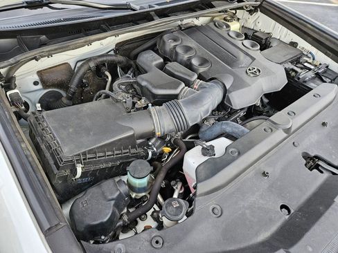 Used 2021 Toyota 4Runner Limited image 17