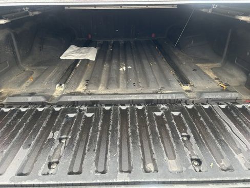 Used 2012 Nissan Frontier SV w/ SV Premium Utility Pkg image 7