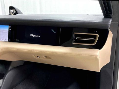 Used 2020 Porsche Taycan Turbo S image 27