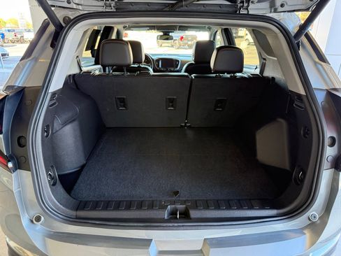 Used 2024 GMC Terrain AT4 image 40