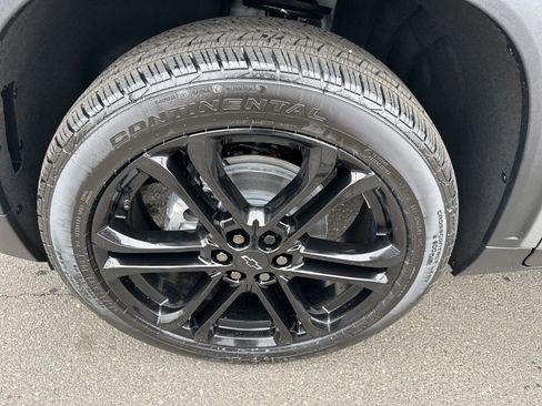 New 2026 Chevrolet Traverse LT image 9