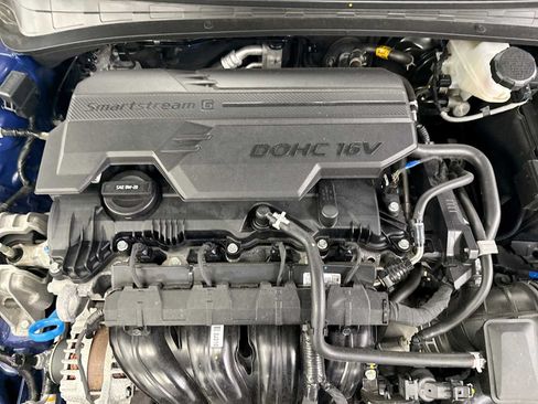 Used 2025 Hyundai Elantra Sport FWD image 17