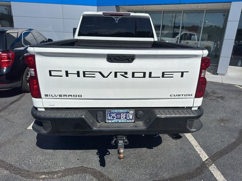 Used 2022 Chevrolet Silverado 2500 Custom w/ Gooseneck/5TH Wheel Package AWD/4WD image 5