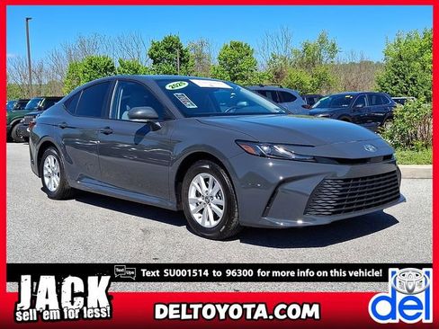 Certified 2025 Toyota Camry SE AWD/4WD image 1
