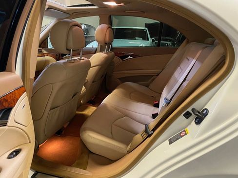 Used 2008 Mercedes-Benz E 350 Sedan image 38