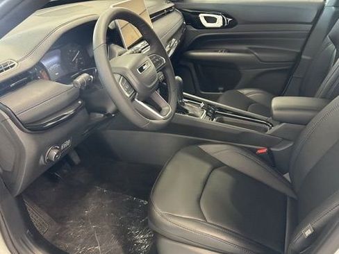 New 2026 Jeep Compass Limited image 12