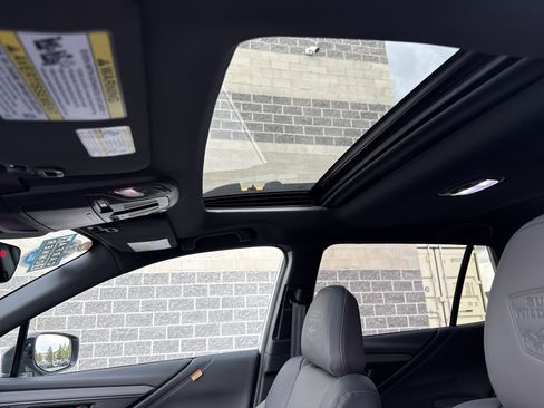 Used 2025 Subaru Outback Wilderness image 36