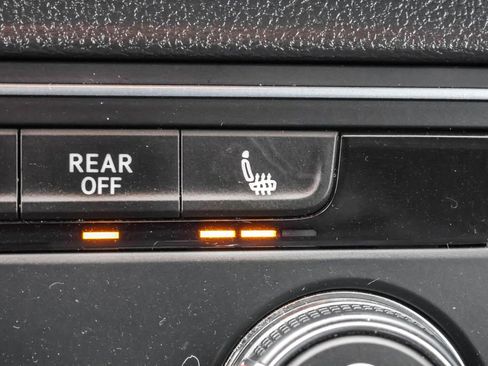 Used 2018 Volkswagen Atlas SE image 23