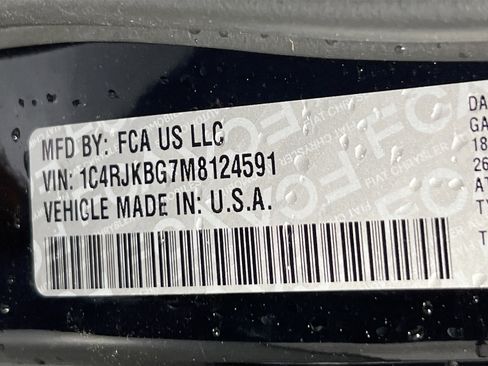 Used 2021 Jeep Grand Cherokee L Limited image 33