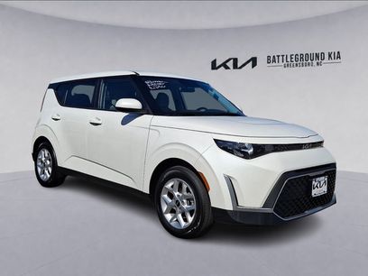 Certified 2025 Kia Soul LX w/ LX Technology Package