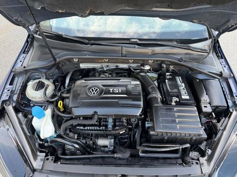 Used 2016 Volkswagen Golf R 4-Door image 14