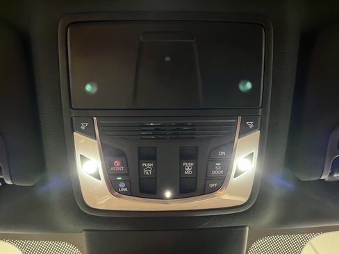 Certified 2023 Acura MDX A-Spec image 9