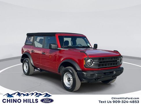 Used 2023 Ford Bronco 4-Door AWD/4WD image 1