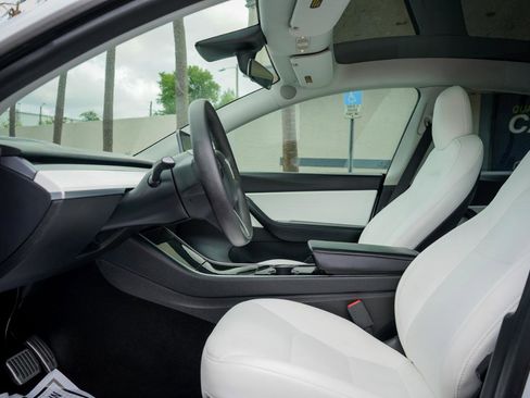 Used 2020 Tesla Model Y Long Range AWD/4WD image 7