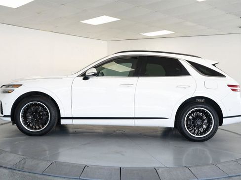 Used 2022 Genesis GV70 3.5T Sport w/ Sport Advanced Package image 6