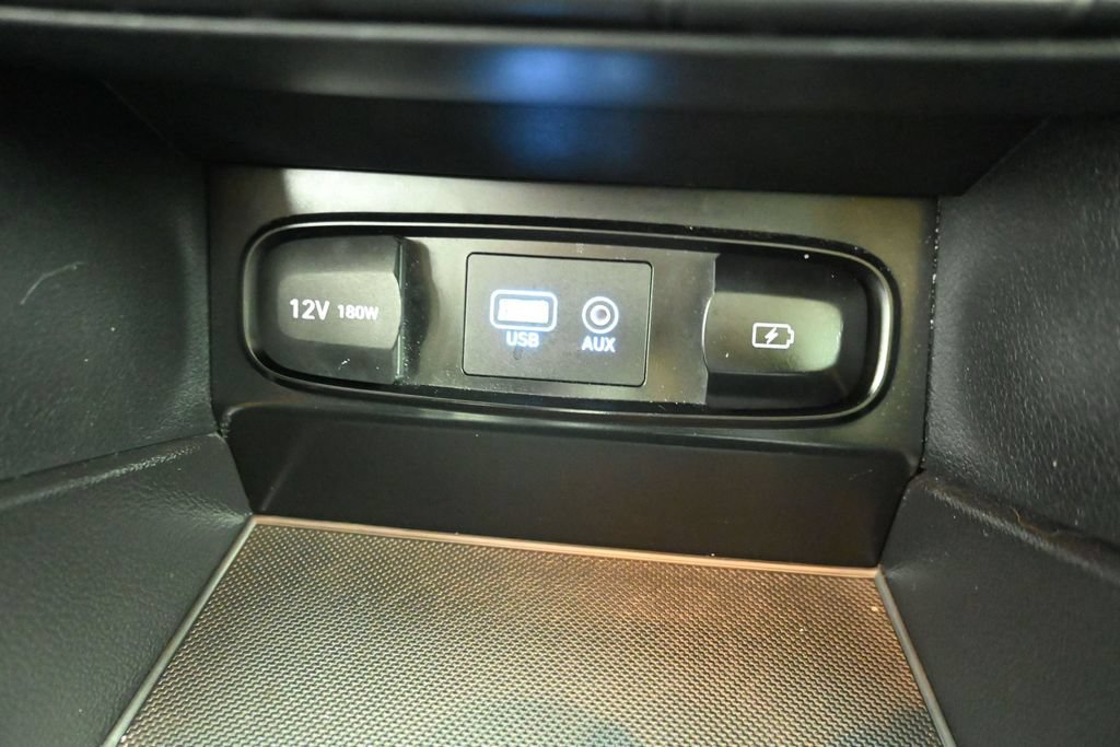 Used 2019 Hyundai Santa Fe SEL AWD/4WD image 19