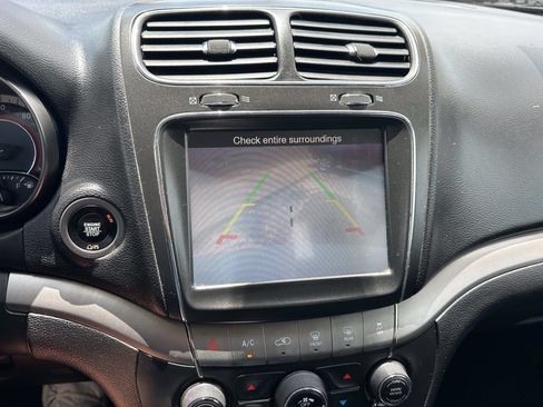 Used 2018 Dodge Journey Crossroad FWD image 15