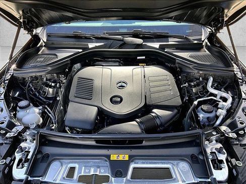 Used 2026 Mercedes-Benz GLC 300 image 11