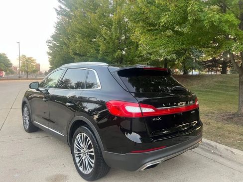 Used 2016 Lincoln MKX Reserve w/ Driver Assistance Package image 9