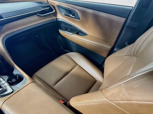 Certified 2025 Toyota Crown Signia w/ Advanced Technology Package AWD/4WD image 21