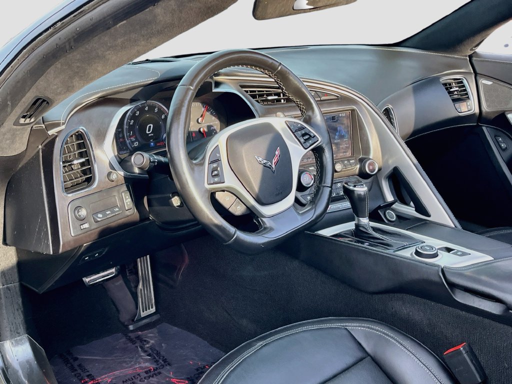 Used 2019 Chevrolet Corvette Stingray Convertible w/ 3LT Preferred Equipment Group RWD image 9