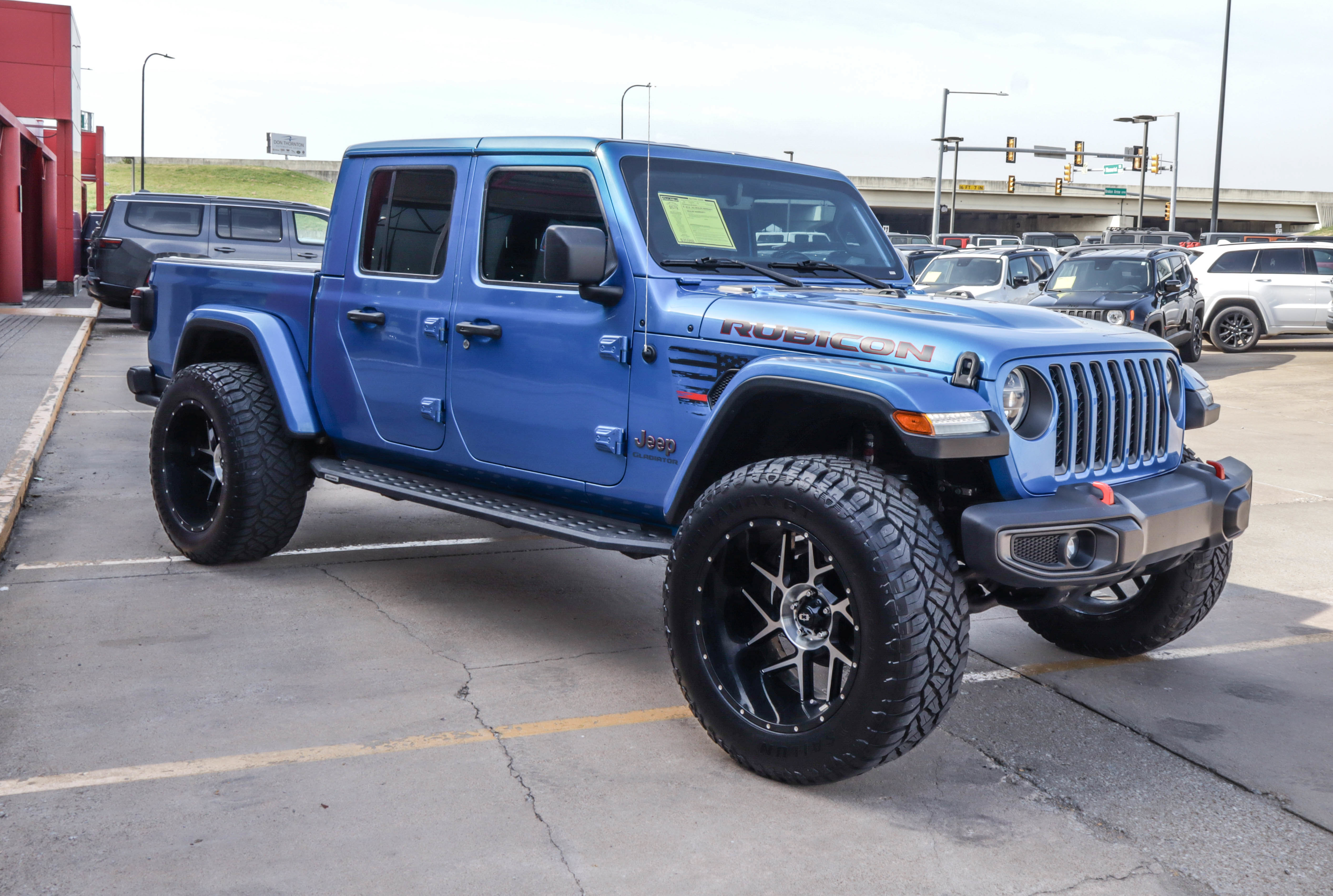 Used 2020 Jeep Gladiator Rubicon AWD/4WD image 4