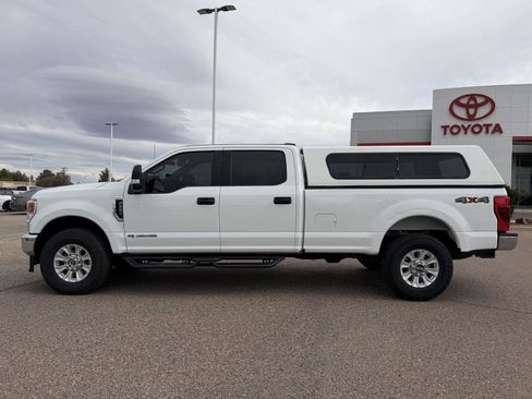 Used 2022 Ford F250 XLT AWD/4WD image 2