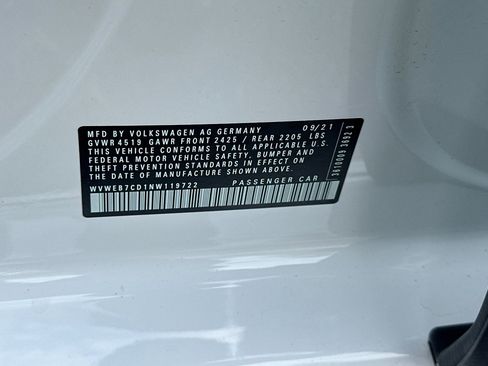 Used 2022 Volkswagen Golf R image 37