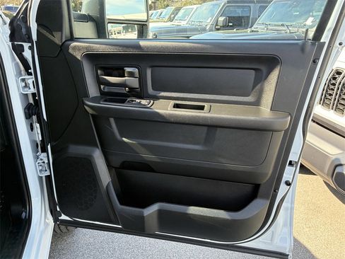 Used 2023 RAM 2500 Tradesman image 28