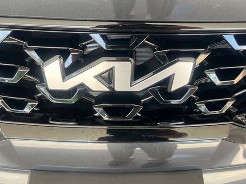 Certified 2022 Kia Sorento SX AWD/4WD image 30