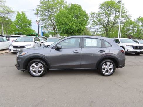 Certified 2025 Honda HR-V LX image 3